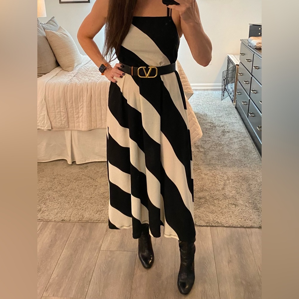 H&M TEXTURED SLIP DRESS (M) SOLD OUT
